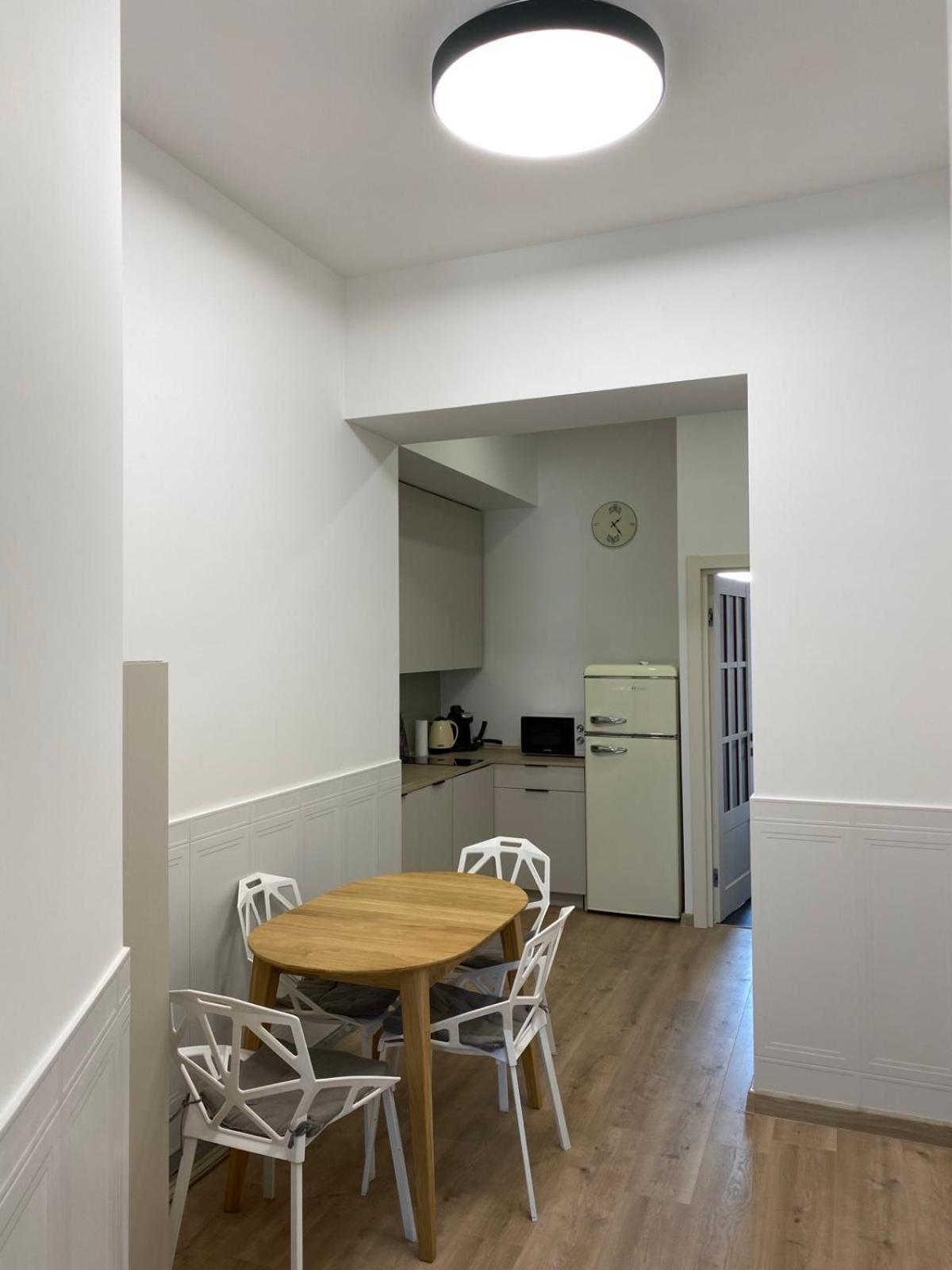 3 Bedrooms Apartment On Nasypna 3 Lemberg Exterior foto